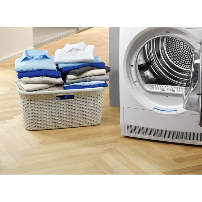 Máy sấy thông hơi Electrolux 8kg EDV804H3WC